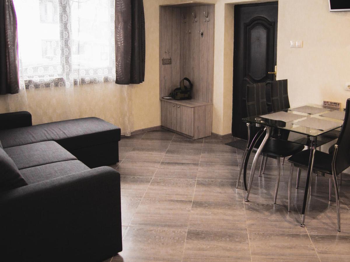 Hotel Relax Dobrinishte Exterior foto
