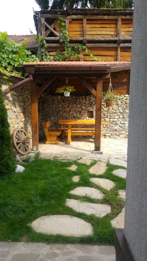 Hotel Relax Dobrinishte Exterior foto